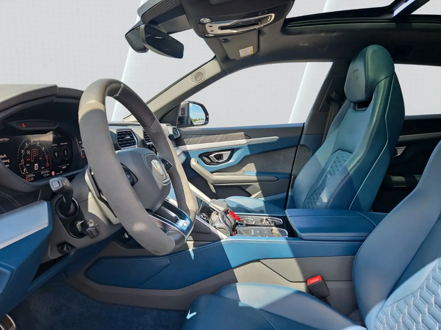 Urus Akrapovic KeramikPano Carbon HUD B&O