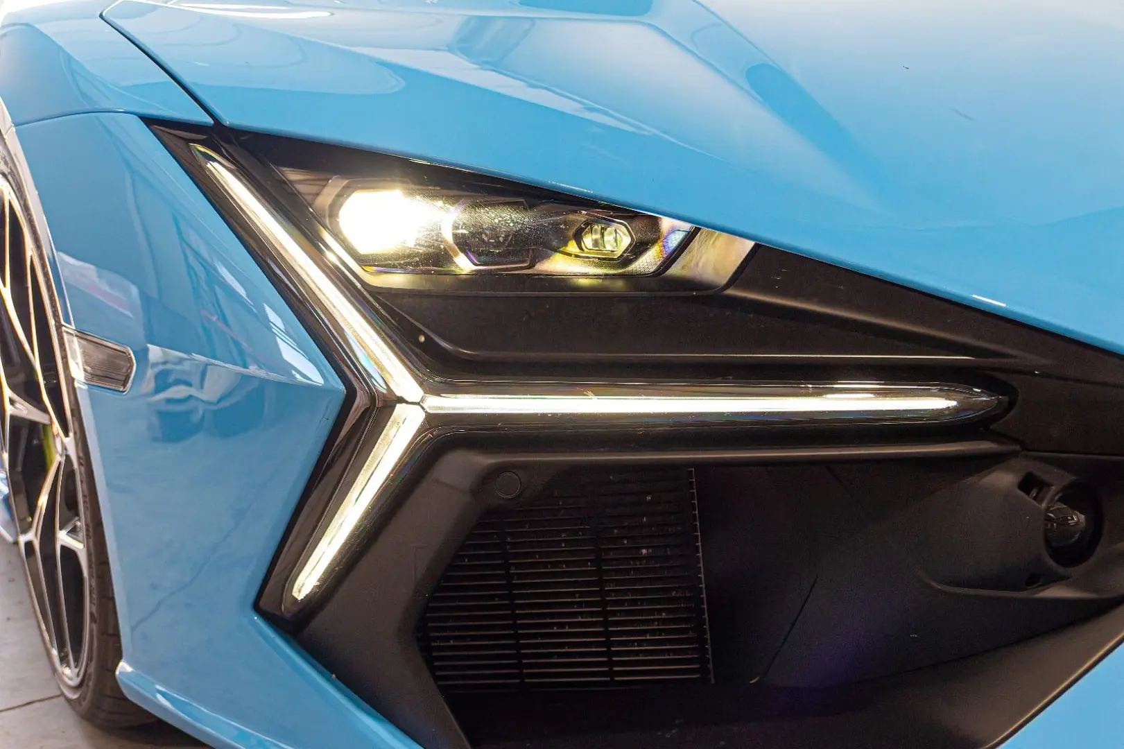 Revuelto 6.5 V12 HPEV LIFT.KERAMIK