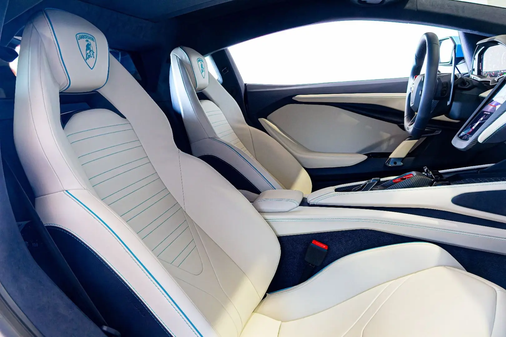 Revuelto 6.5 V12 HPEV LIFT.KERAMIK