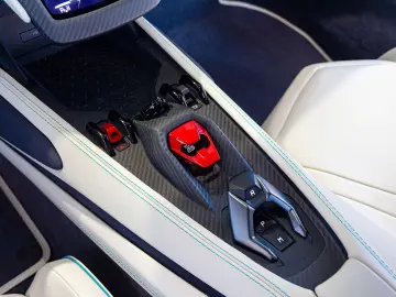 Revuelto 6.5 V12 HPEV LIFT.KERAMIK