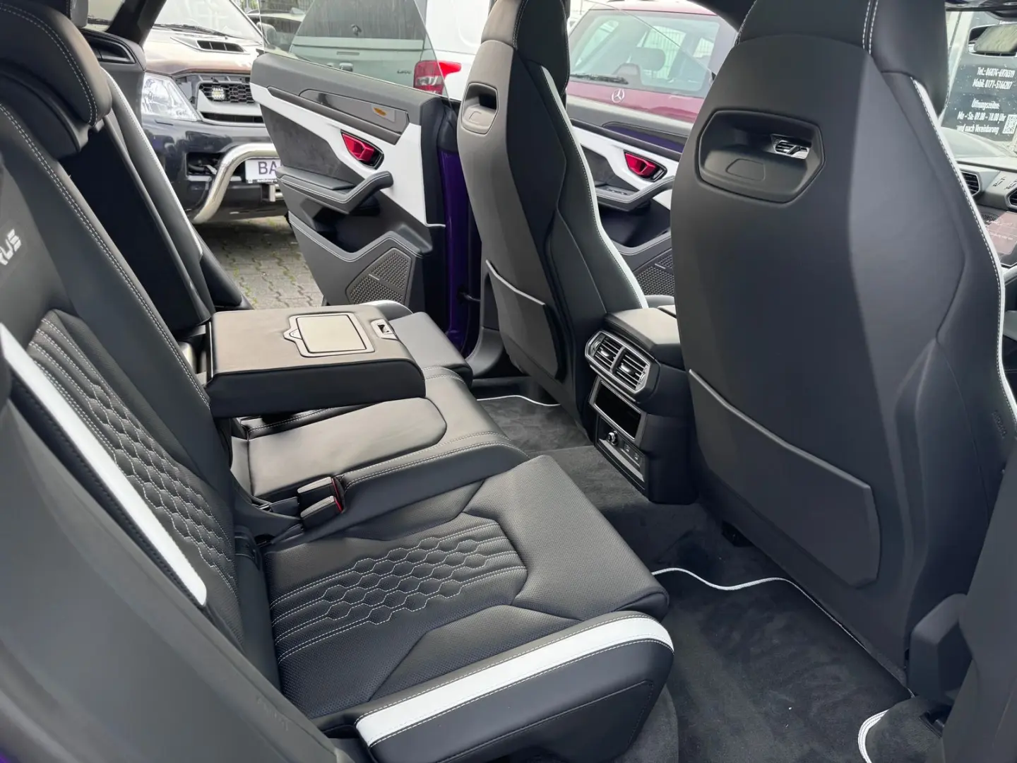 Urus S Viola Mithras-Nero Ade Acrapovich