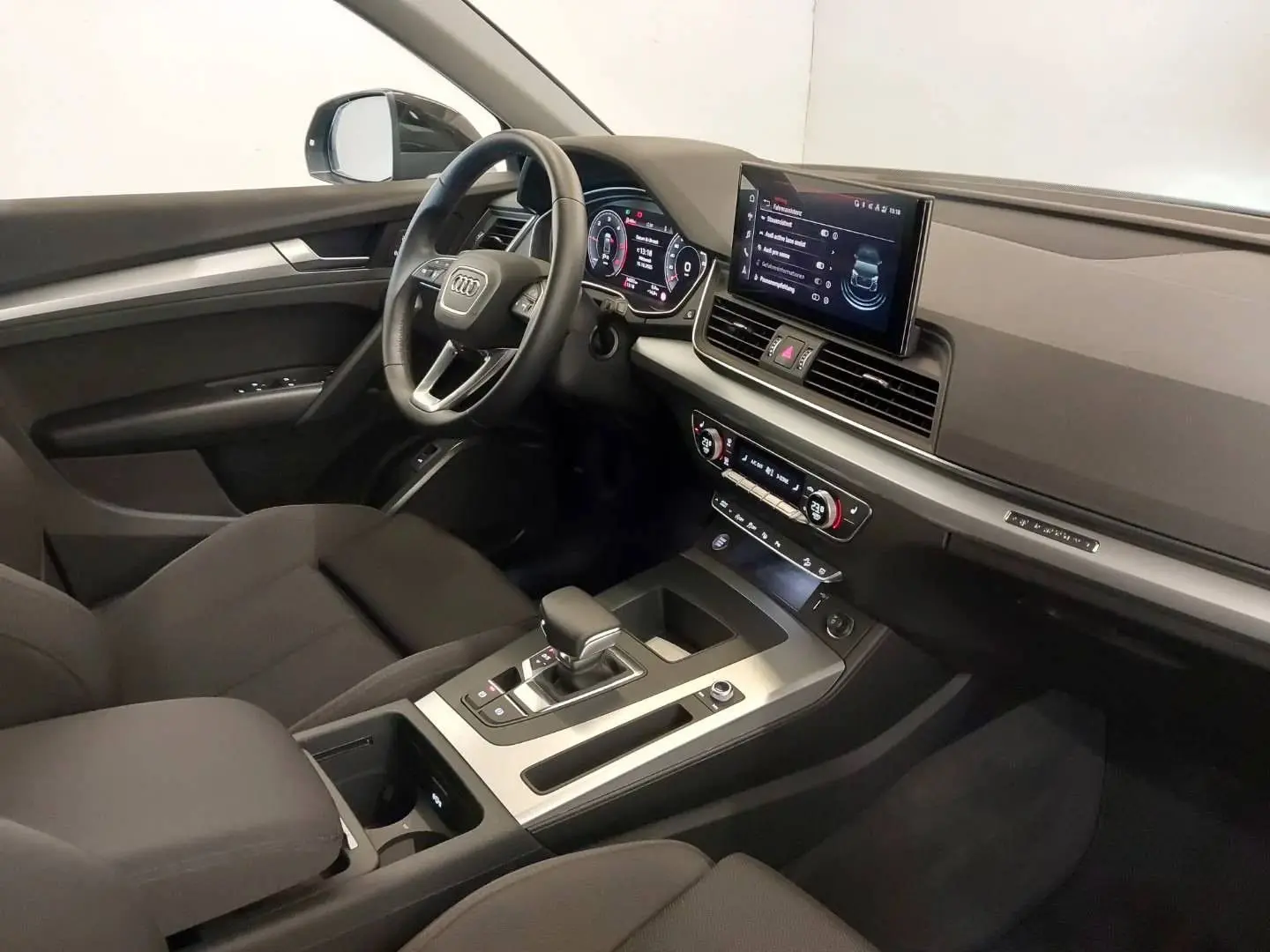 Q5 quattro Kamera LED Navi ACC Massage Virtual 1