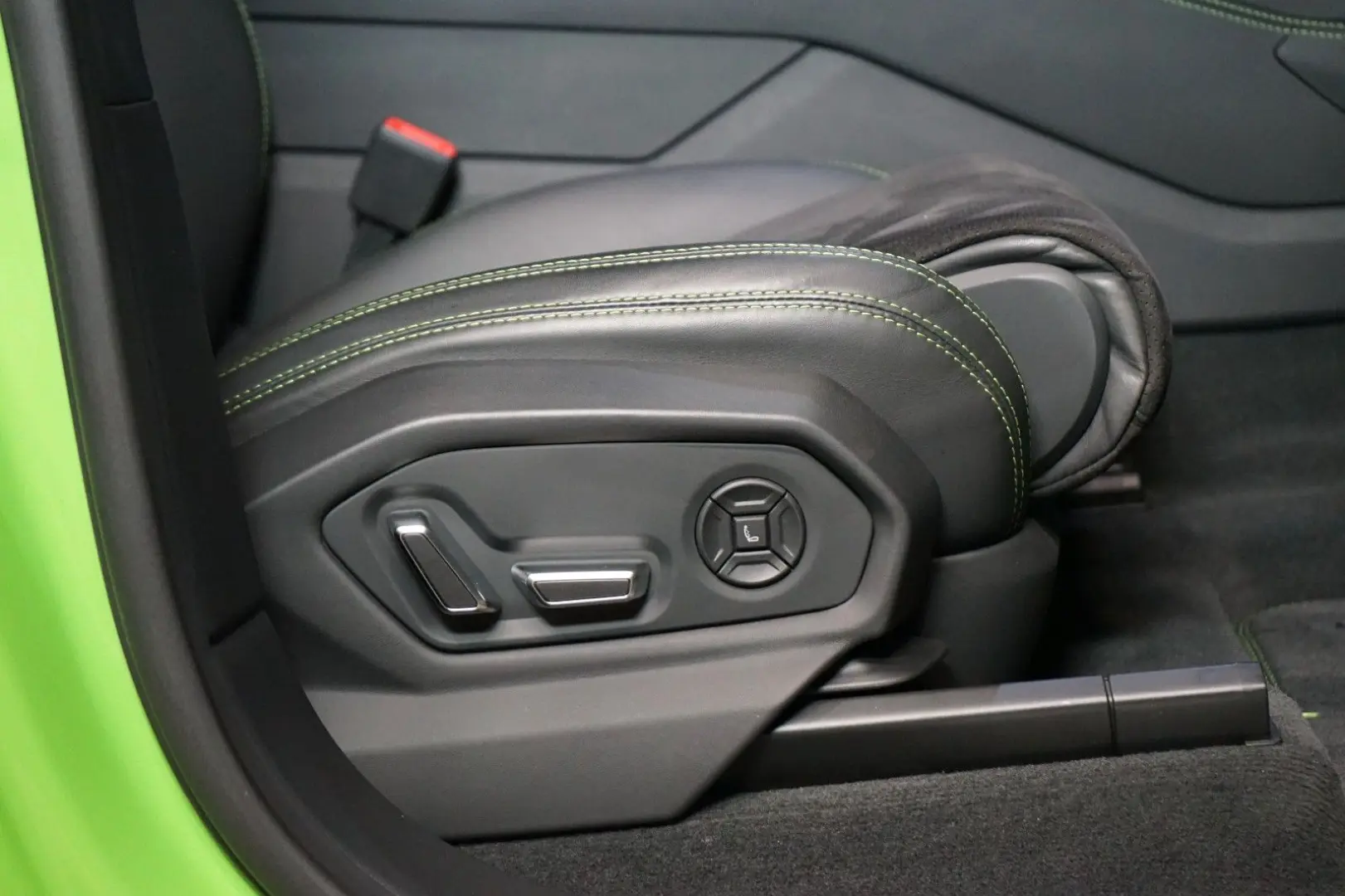 Urus S 490kW MASSAGE SPORTIVO B&O