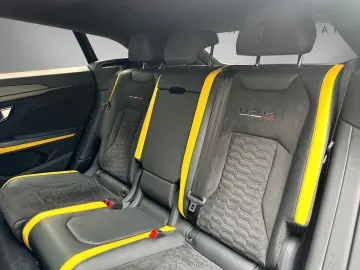 Urus Graphite Capsule