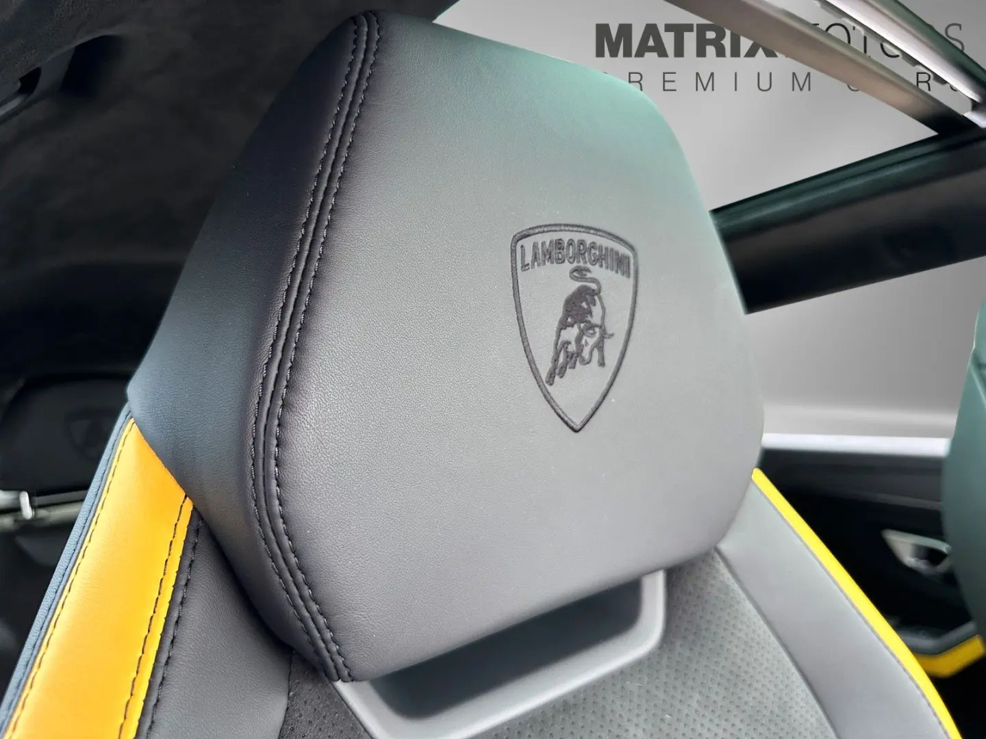 Urus Graphite Capsule