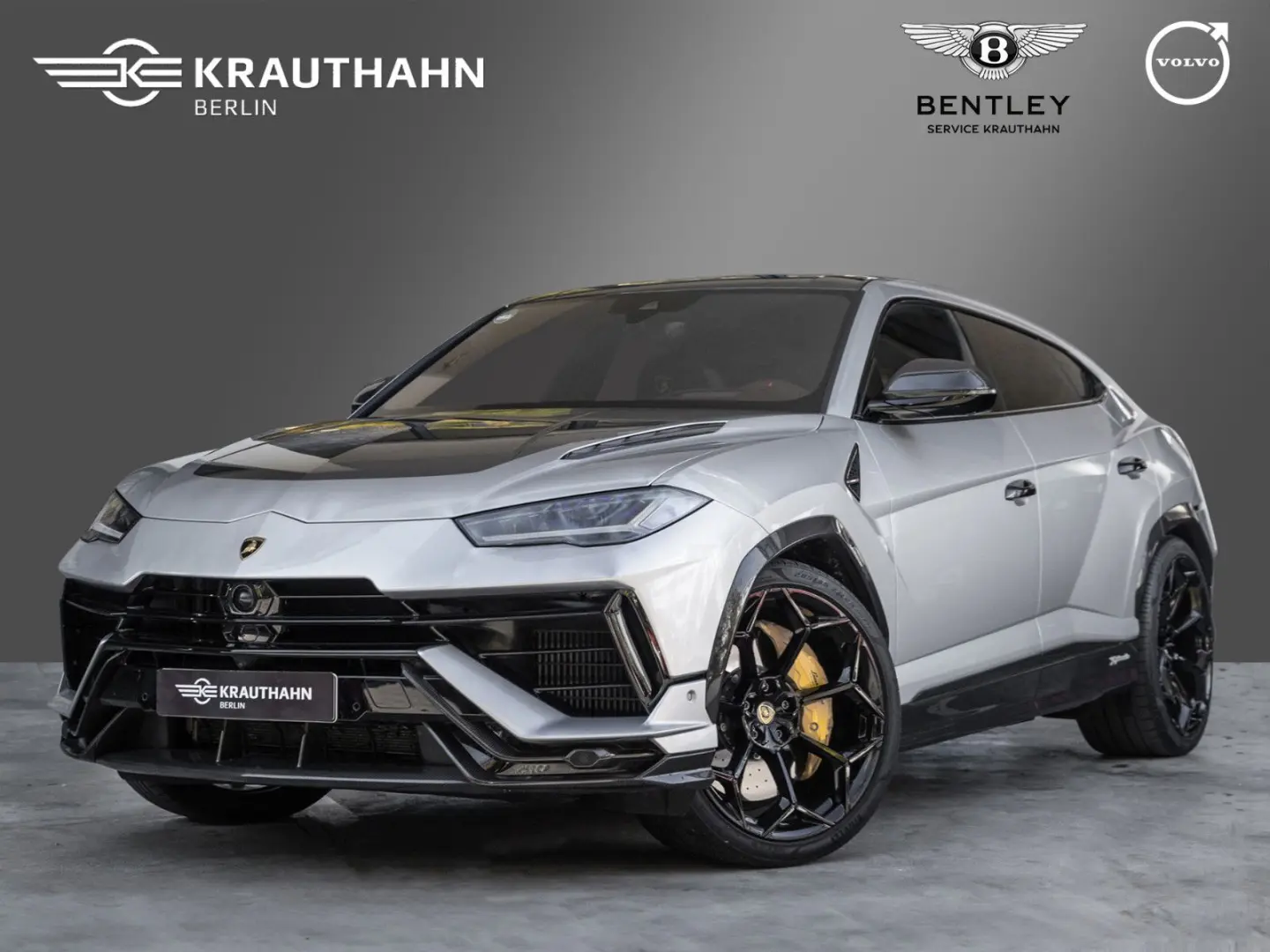 Urus Performante Full Carbon PPF Akrapovic 23