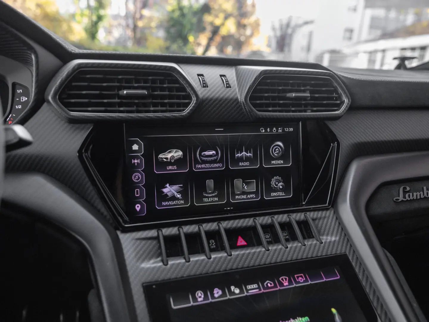 Urus Performante Full Carbon PPF Akrapovic 23