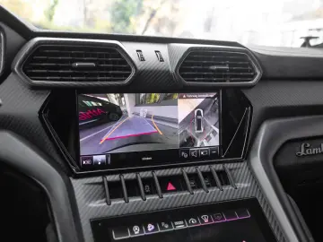 Urus Performante Full Carbon PPF Akrapovic 23