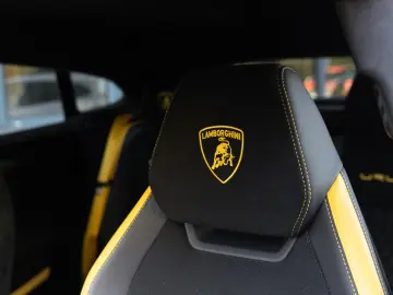 Urus Performante Full Carbon PPF Akrapovic 23