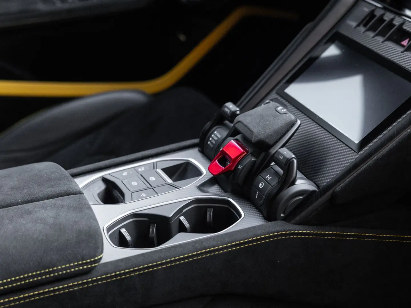 Urus Performante Full Carbon PPF Akrapovic 23