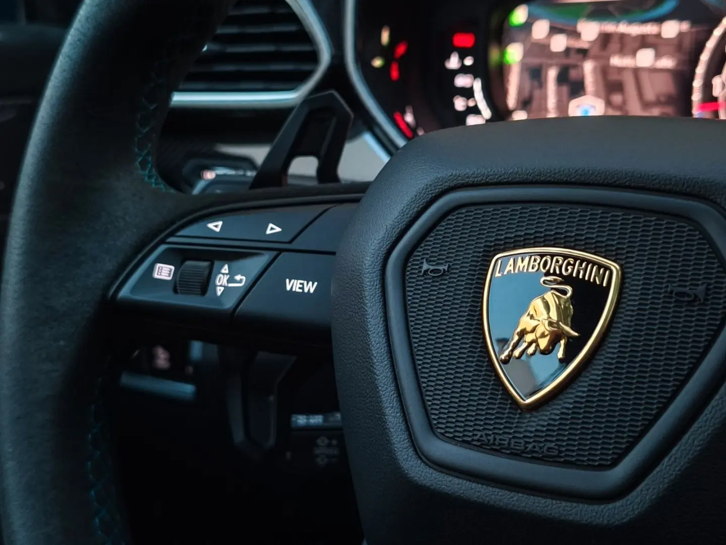 Urus 4.0V8 Performante CARBON B&O ALCANTARA PANO