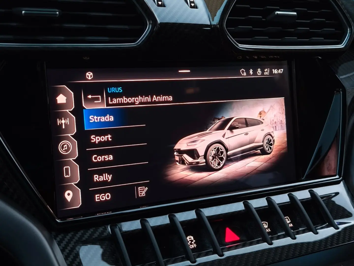 Urus 4.0V8 Performante CARBON B&O ALCANTARA PANO