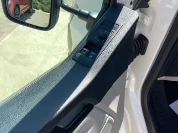 Volkswagen Transporter Doka 6LOCURI