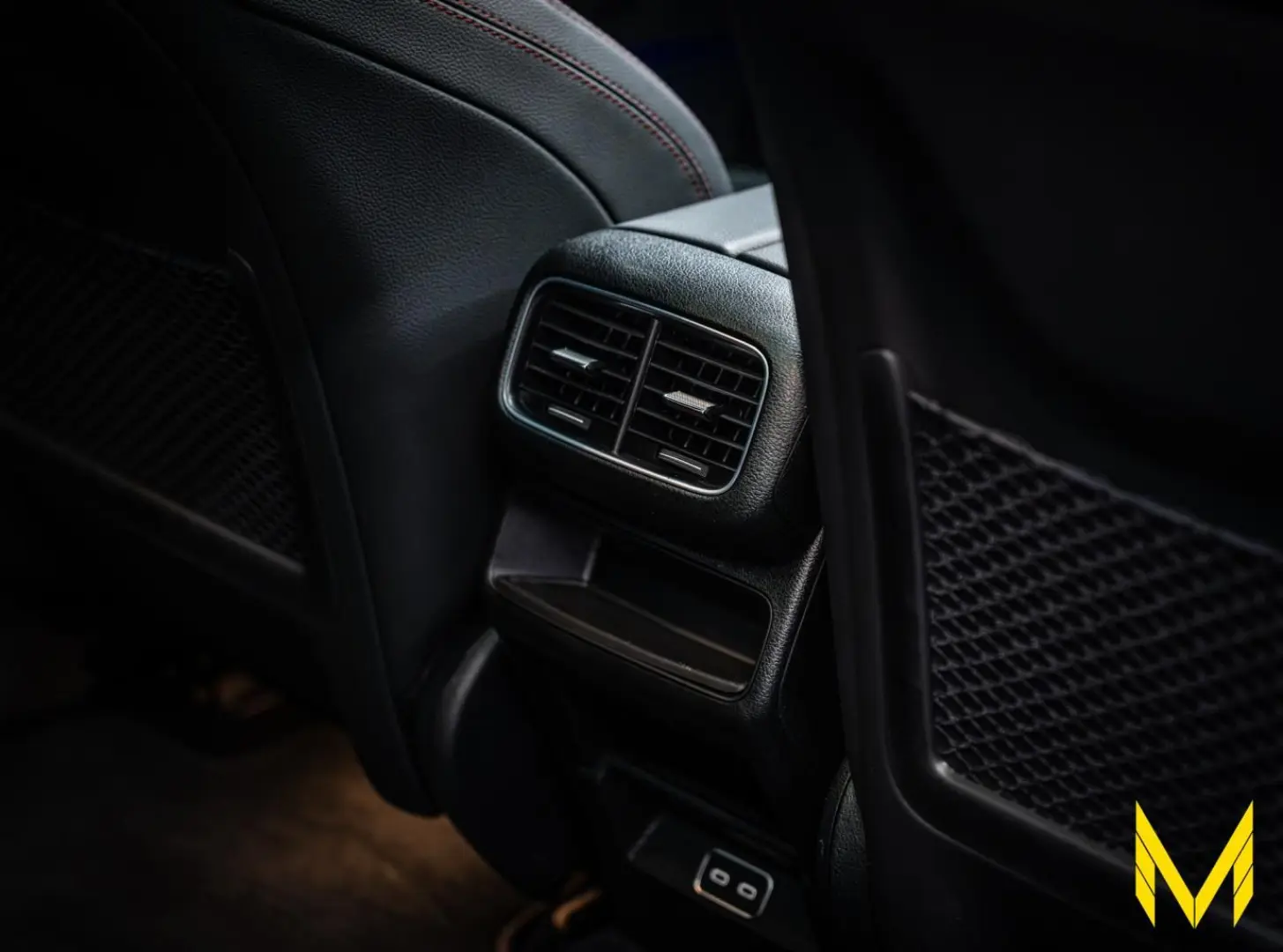 GLE 53 AMG HY4M  MY25 NIGHT AGA PANO AIR AHK DIS