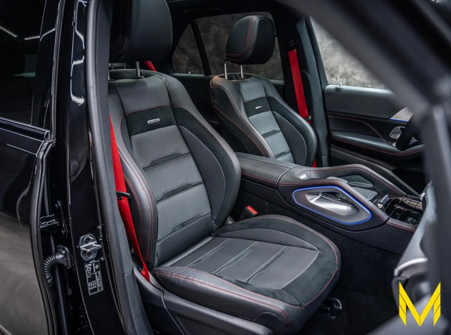 GLE 53 AMG HY4M  MY25 NIGHT AGA PANO AIR AHK DIS