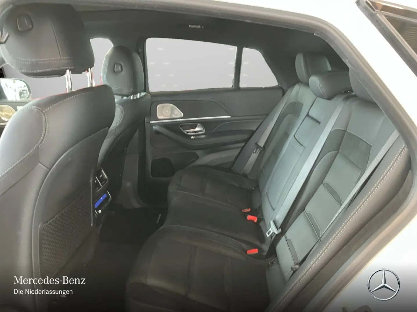 GLE 53 AMG HYBRID 4M Cp Premium Pano AHK HuD 22