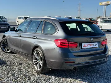 BMW Seria 3 318d Touring Steptronic  Sport Line