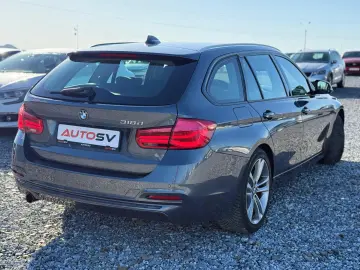 BMW Seria 3 318d Touring Steptronic  Sport Line