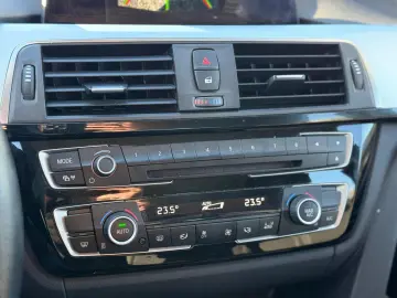 BMW Seria 3 318d Touring Steptronic  Sport Line