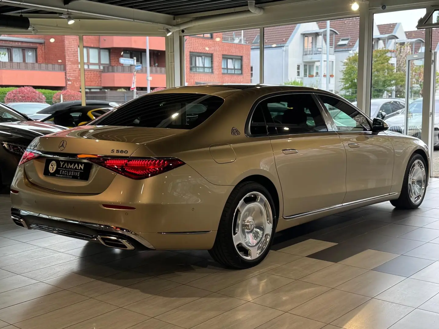 S 580 Maybach  E-Aktive FirstClass Kühlbox 3xTV