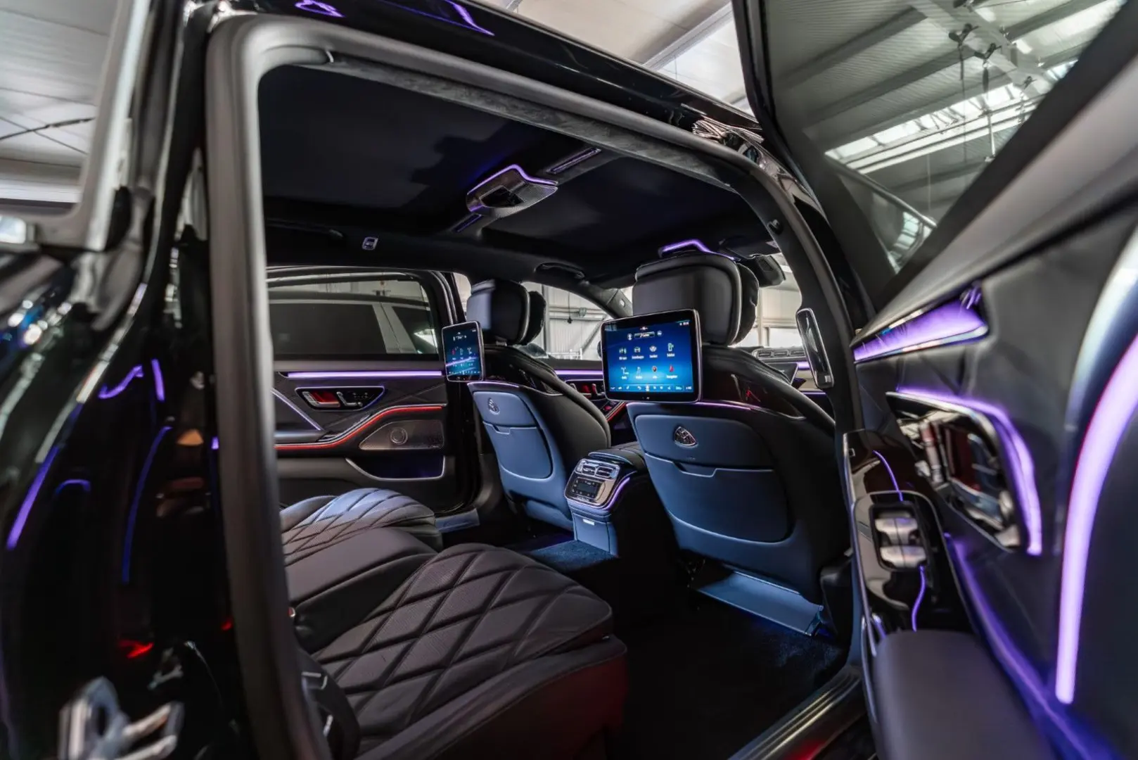 Maybach S 680 4M   MY 2025   Rear Axle Steering