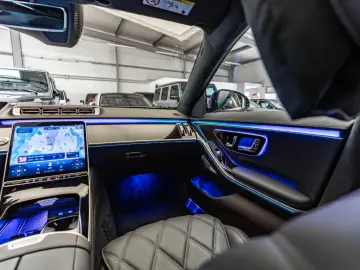 Maybach S 680 4M   MY 2025   Rear Axle Steering