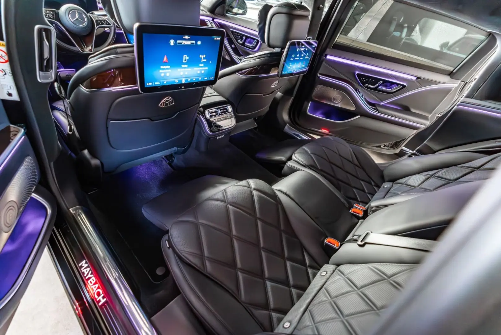 Maybach S 680 4M   MY 2025   Rear Axle Steering