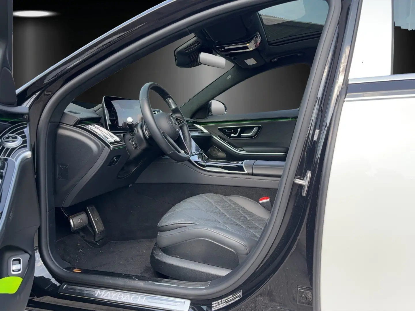 S580 Maybach TwoTone FirsClass FondTV DRIVEPILOT
