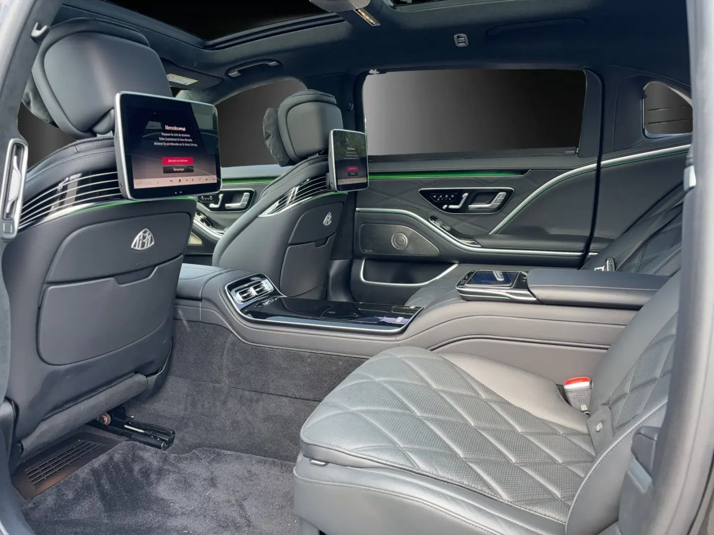 S580 Maybach TwoTone FirsClass FondTV DRIVEPILOT