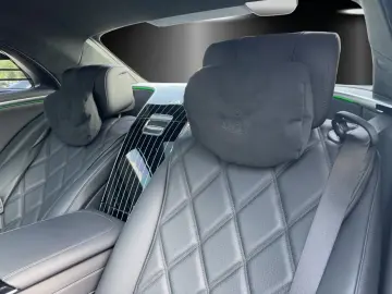 S580 Maybach TwoTone FirsClass FondTV DRIVEPILOT