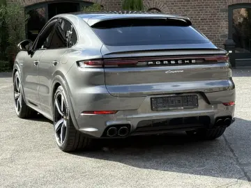 Cayenne E-Hybrid Coupe BEIFAHRERDISPLAY SPORTDES