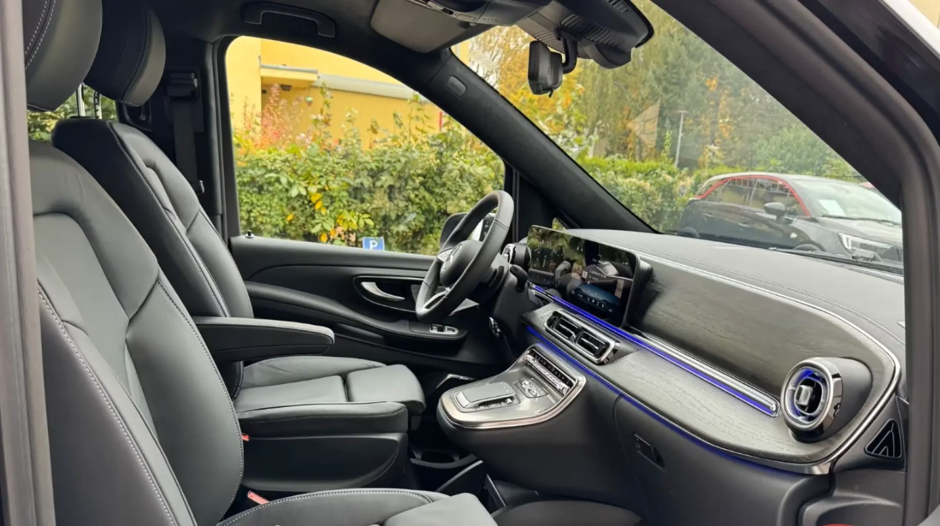 Mercedes-Benz V 300 d 4M AMG VIP Luxery EXCLUSIV lang