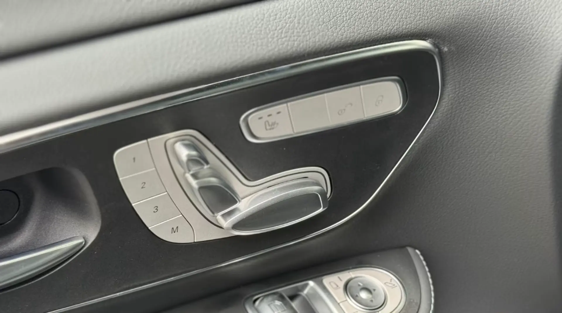 Mercedes-Benz V 300 d 4M AMG VIP Luxery EXCLUSIV lang