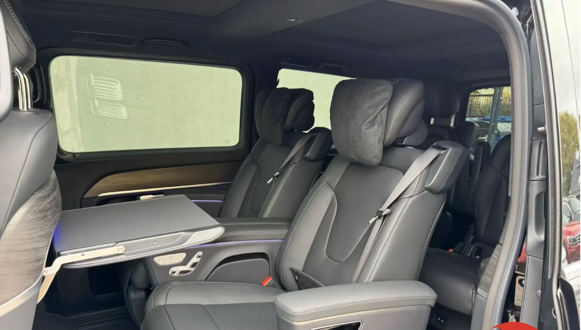 Mercedes-Benz V 300 d 4M AMG VIP Luxery EXCLUSIV lang