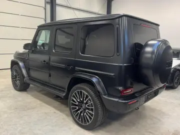 MERCEDES BENZ AMG G63