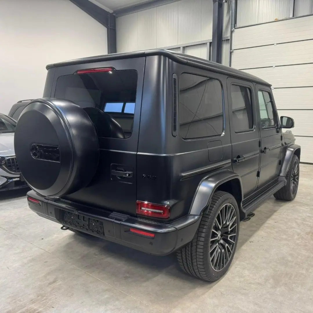 MERCEDES BENZ AMG G63