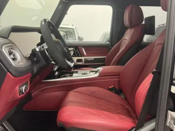 MERCEDES BENZ AMG G63