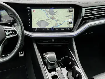 Touareg 3.0 TSI 4 M. AHK ACC Pano Matrix R-Line