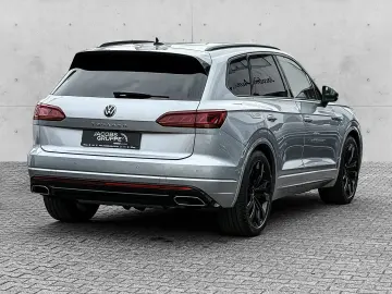 Touareg 3.0 TSI 4 M. AHK ACC Pano Matrix R-Line