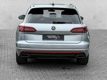 Touareg 3.0 TSI 4 M. AHK ACC Pano Matrix R-Line