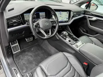 Touareg 3.0 TSI 4 M. AHK ACC Pano Matrix R-Line