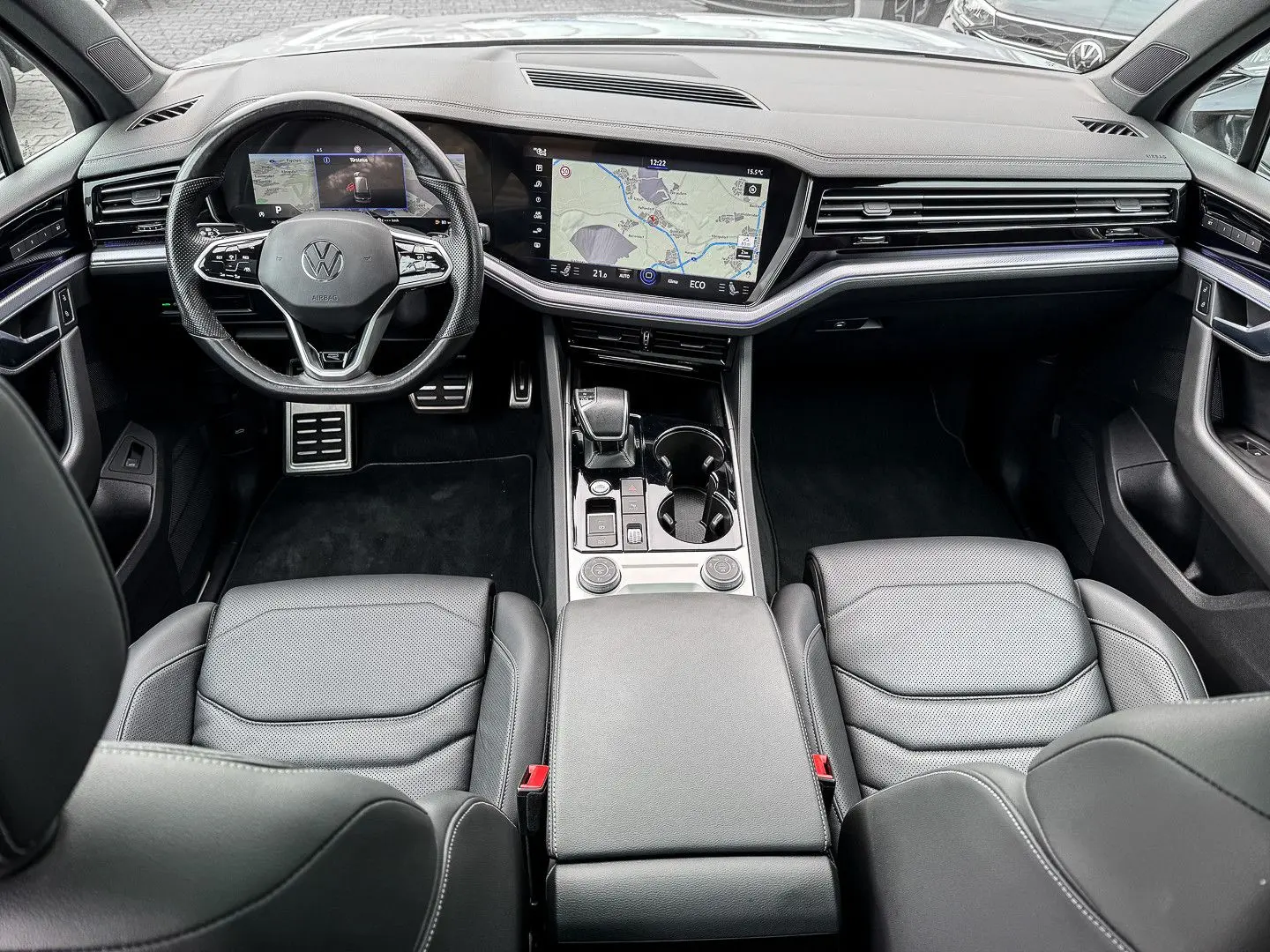 Touareg 3.0 TSI 4 M. AHK ACC Pano Matrix R-Line