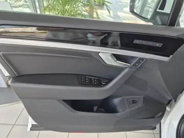 Touareg Elegance 4Motion 3.0 TDI NAVI 4M DIGI