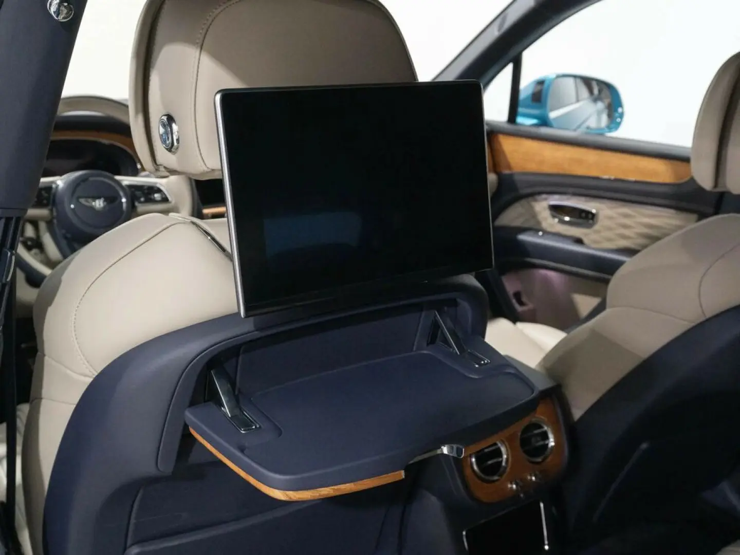 Bentayga Azure Hybrid