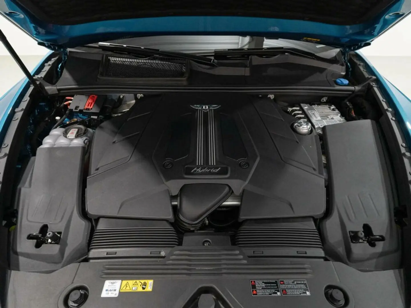 Bentayga Azure Hybrid