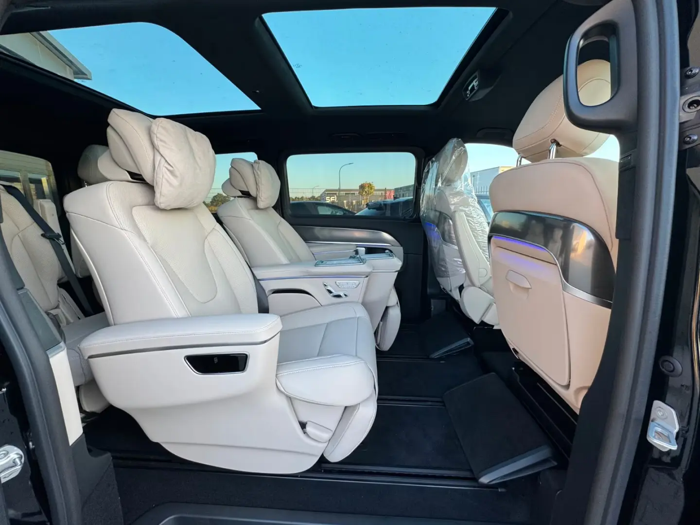 Mercedes-Benz V 300 LONG Benzină EXCLUSIVE