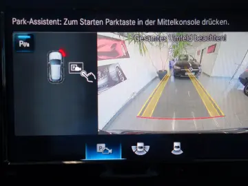 GLA 180 d Aut.8G-DCT NAVI LEDER Kamera 1.Hand!