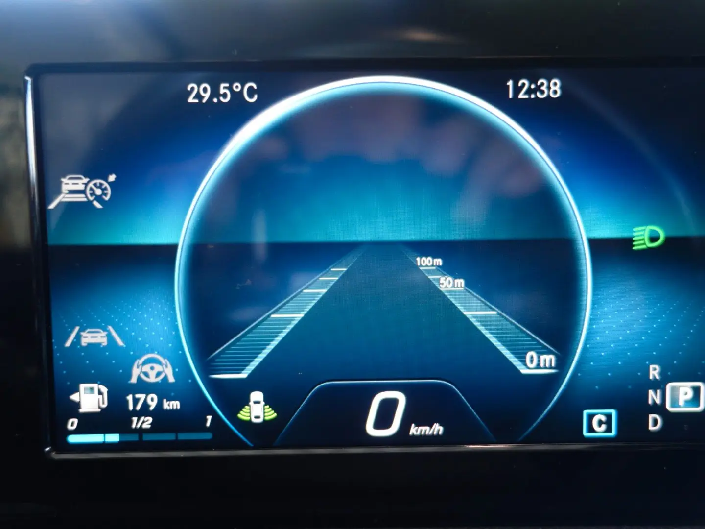 GLA 180 d Aut.8G-DCT NAVI LEDER Kamera 1.Hand!