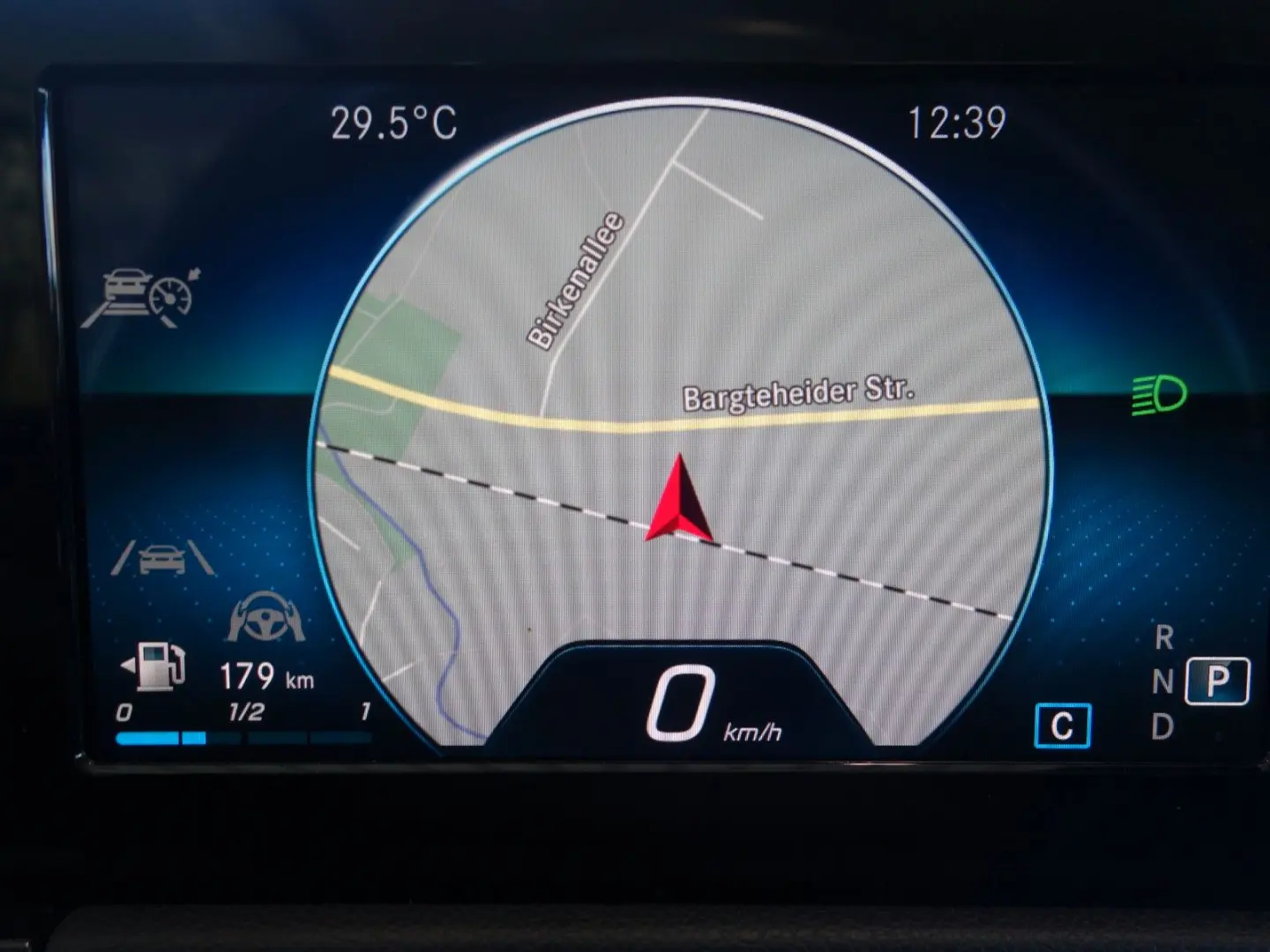 GLA 180 d Aut.8G-DCT NAVI LEDER Kamera 1.Hand!