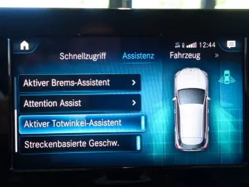 GLA 180 d Aut.8G-DCT NAVI LEDER Kamera 1.Hand!